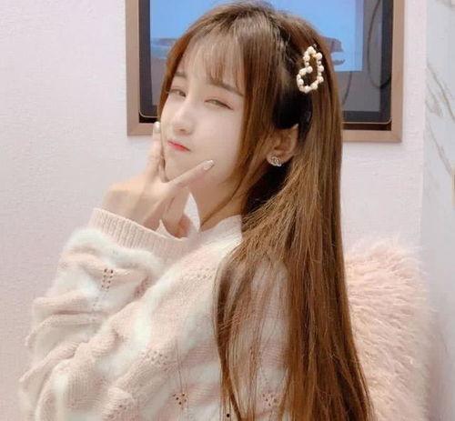 千万粉丝女网红可爱头像,揭秘她的魅力之源
